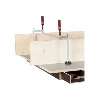 Tischzwinge mit Adapterscheibe und Klemmbolzen